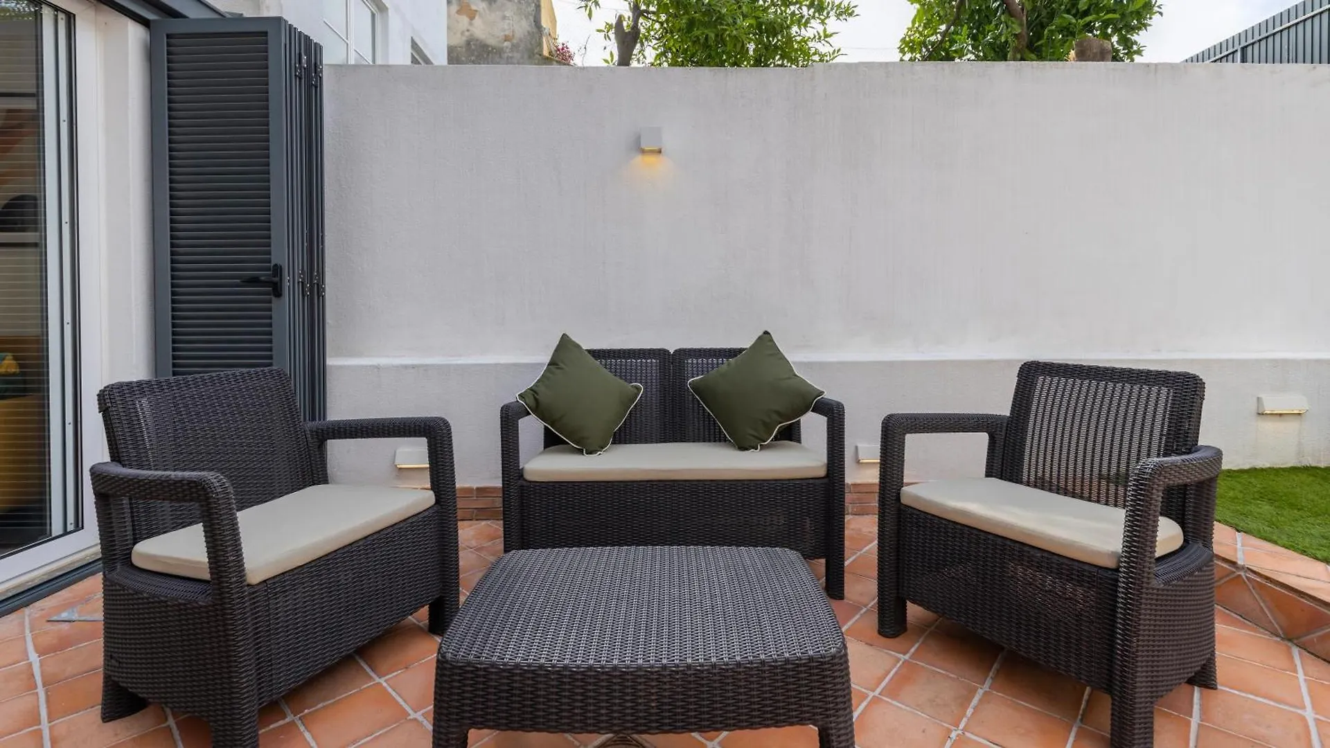 Sunny Garden 2Bdr Apartment By Lovelystay Lisbon