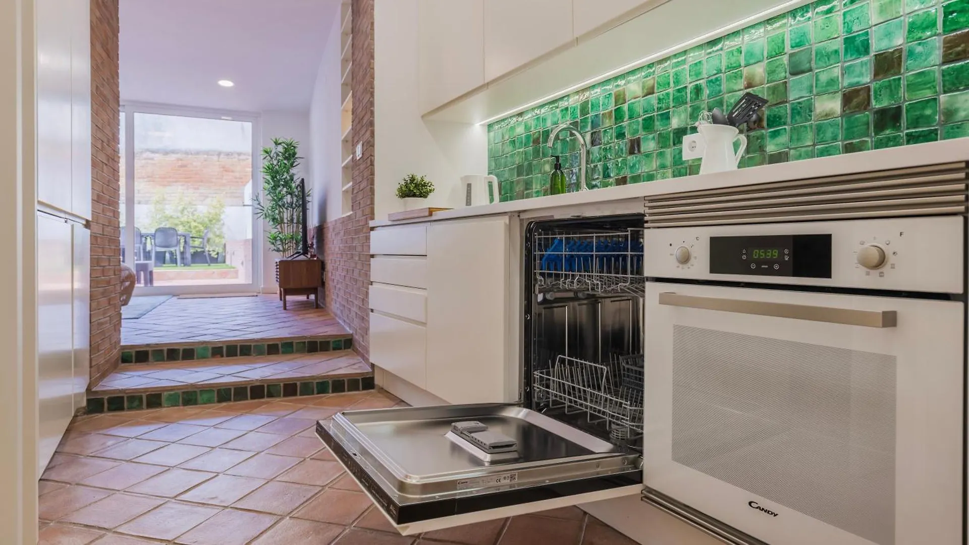 Sunny Garden 2Bdr Apartment By Lovelystay Lisbon